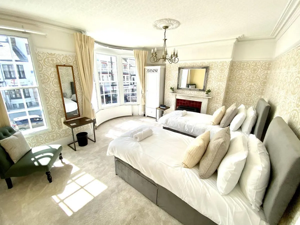 בית נופש Scarborough Central Townhouse