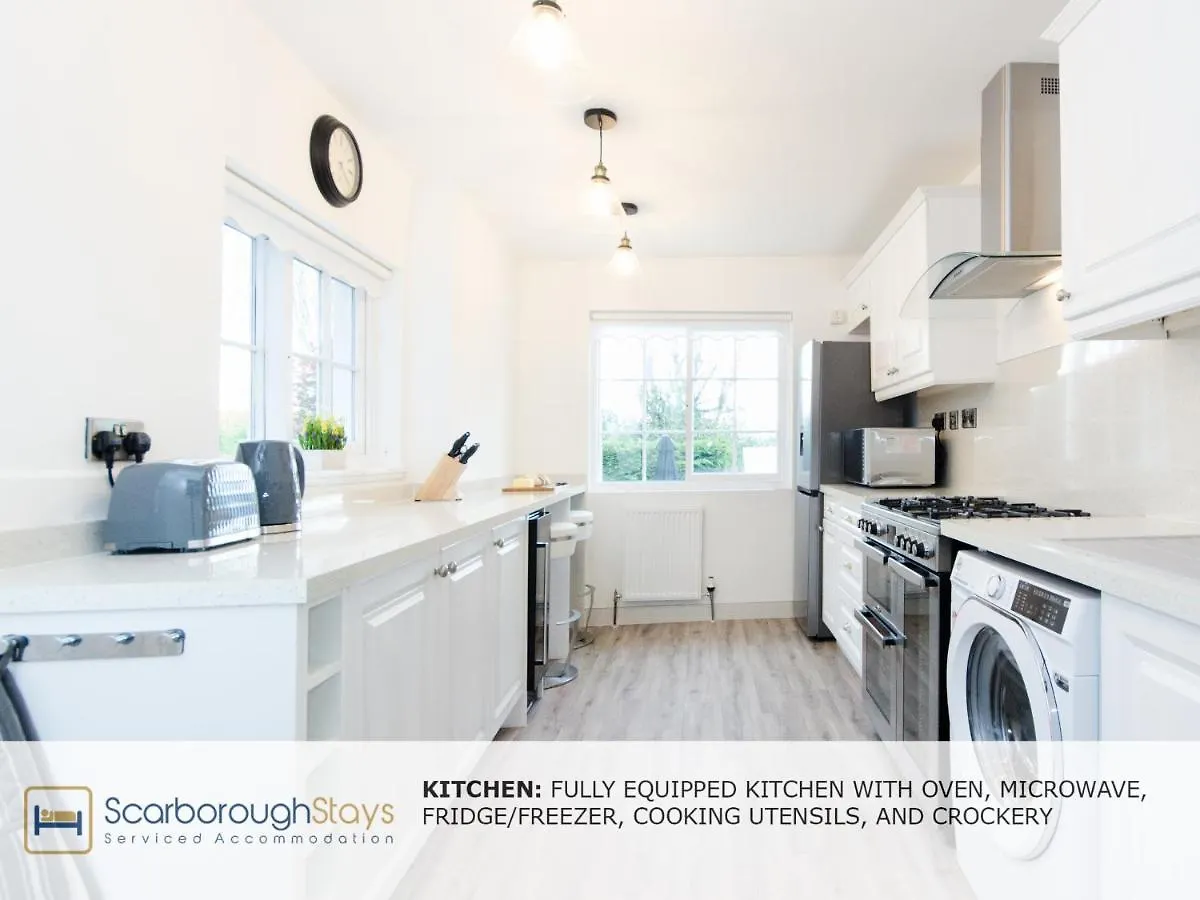 Scarborough Central Townhouse בית נופש